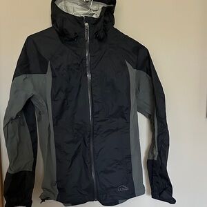L.L. Bean Women’s Size XS Two-Tone Raincoat
